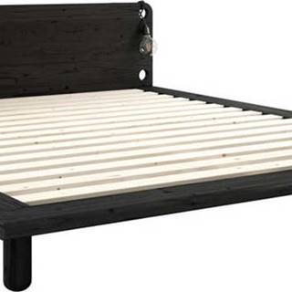 Černá dvoulůžková postel z masivního dřeva s lampami Karup Design Peek, 160 x 200 cm